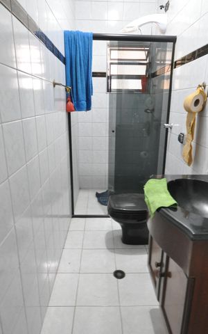 Casa à venda com 400m², 8 quartos e 4 vagasBanheiro 1