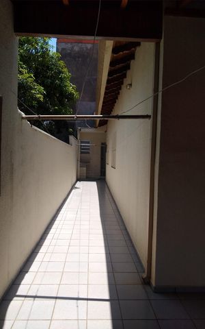 Casa à venda com 263m², 3 quartos e 3 vagas Casa à venda com 263m², 3 quartos e 3 vagasÁrea externa
