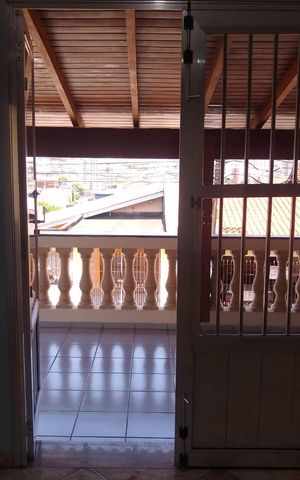 Casa à venda com 263m², 3 quartos e 3 vagas Casa à venda com 263m², 3 quartos e 3 vagasÁrea externa