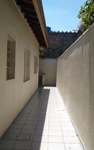 Casa à venda com 263m², 3 quartos e 3 vagas Casa à venda com 263m², 3 quartos e 3 vagasÁrea externa