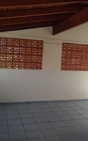 Casa à venda com 263m², 3 quartos e 3 vagas