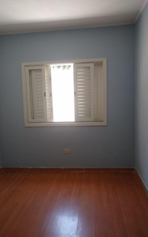 Casa à venda com 263m², 3 quartos e 3 vagas Casa à venda com 263m², 3 quartos e 3 vagasQuarto