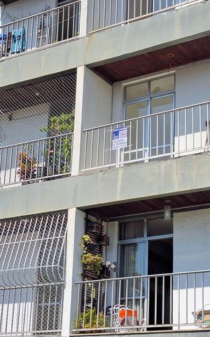 Apartamento à venda com 55m², 2 quartos e 1 vaga Apartamento à venda com 55m², 2 quartos e 1 vagaPlaca
