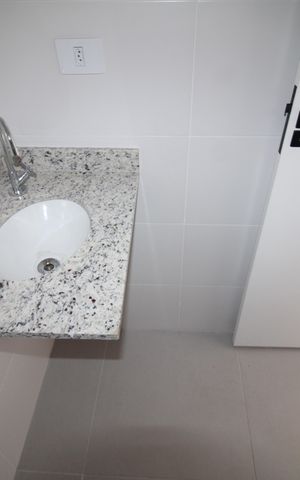 Apartamento à venda com 37m², 2 quartos e sem vagaBanheiro
