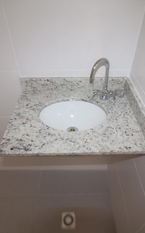 Apartamento à venda com 37m², 2 quartos e sem vagaBanheiro