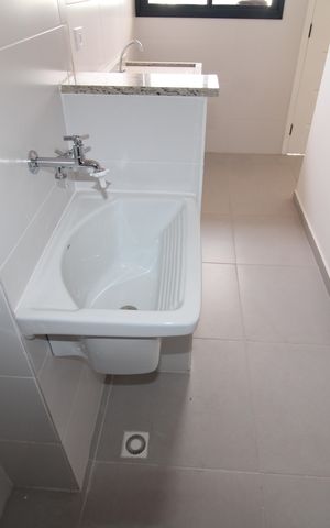 Apartamento à venda com 37m², 2 quartos e sem vagaSala / Cozinha