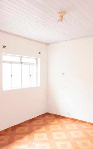 Casa à venda com 198m², 2 quartos e 2 vagasSala