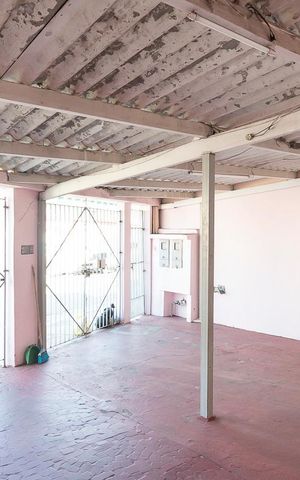 Casa à venda com 198m², 2 quartos e 2 vagasGaragem