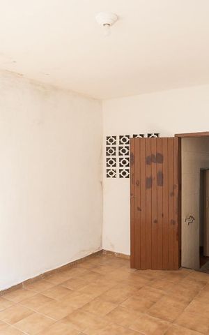 Casa à venda com 198m², 2 quartos e 2 vagasQuarto