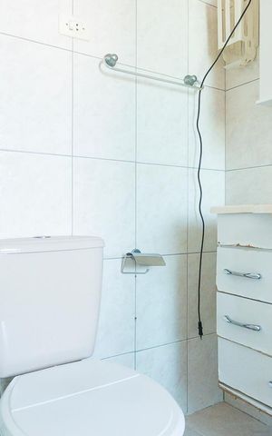 Casa à venda com 198m², 2 quartos e 2 vagasBanheiro da Suíte