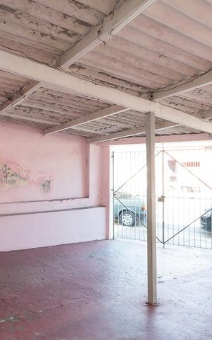 Casa à venda com 198m², 2 quartos e 2 vagasGaragem