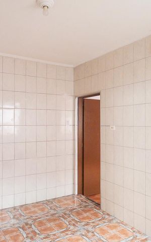 Casa à venda com 198m², 2 quartos e 2 vagasCozinha