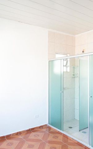 Casa à venda com 198m², 2 quartos e 2 vagasSuíte