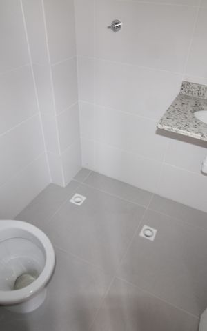 Apartamento à venda com 42m², 2 quartos e 1 vagaBanheiro 2