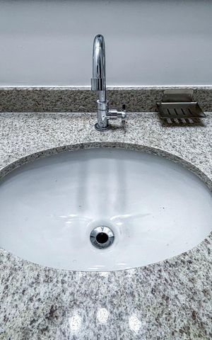 Apartamento à venda com 23m², 1 quarto e sem vaga Apartamento à venda com 23m², 1 quarto e sem vagaBanheiro social