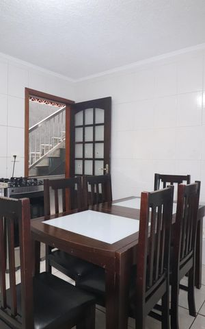 Casa à venda com 185m², 2 quartos e 2 vagasCozinha
