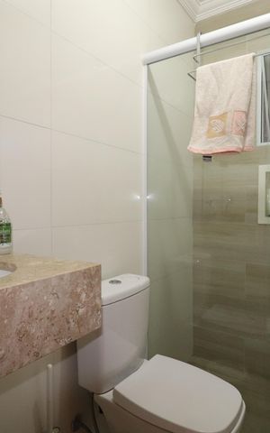 Casa à venda com 185m², 2 quartos e 2 vagasBanheiro