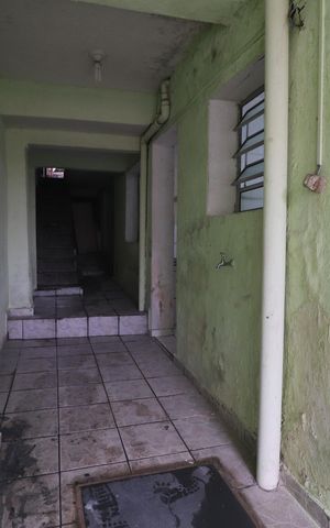 Casa à venda com 185m², 2 quartos e 2 vagasCasa 2 - Área de Serviço
