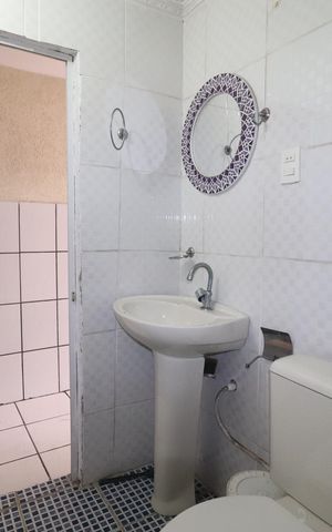 Casa à venda com 185m², 2 quartos e 2 vagasCasa 2 Banheiro