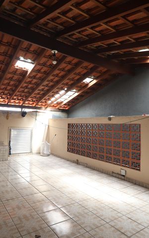 Casa à venda com 185m², 2 quartos e 2 vagasÁrea de Serviço