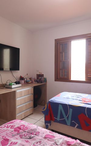 Casa à venda com 185m², 2 quartos e 2 vagasQuarto 2