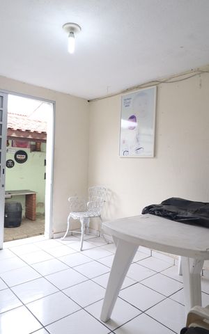 Casa à venda com 185m², 2 quartos e 2 vagasCasa 2 Sala