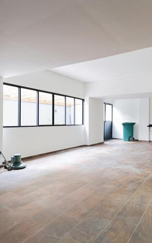 Apartamento para alugar com 31m², 1 quarto e sem vaga Apartamento para alugar com 31m², 1 quarto e sem vagaÁrea comum - Salão de festas