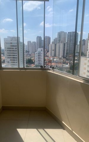 Apartamento à venda com 44m², 2 quartos e 1 vaga Apartamento à venda com 44m², 2 quartos e 1 vagaVaranda