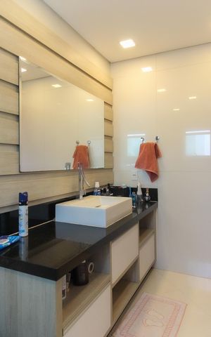 Casa à venda com 600m², 3 quartos e 6 vagasBanheiro da Suíte