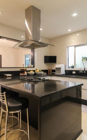 Casa à venda com 600m², 3 quartos e 6 vagasCozinha