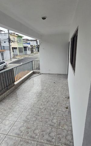 Casa para alugar com 140m², 3 quartos e 2 vagas Casa para alugar com 140m², 3 quartos e 2 vagasÁrea externa