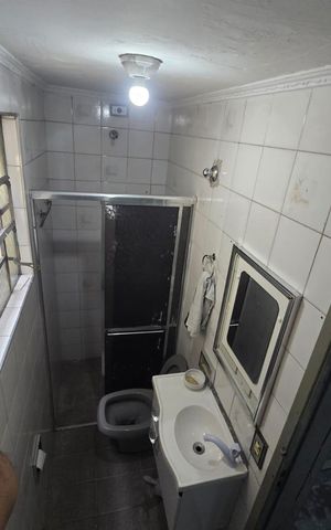 Casa para alugar com 140m², 3 quartos e 2 vagas Casa para alugar com 140m², 3 quartos e 2 vagasBanheiro