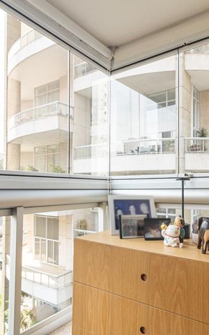 Apartamento para alugar com 151m², 2 quartos e 3 vagas Apartamento para alugar com 151m², 2 quartos e 3 vagasVaranda da Suíte 2