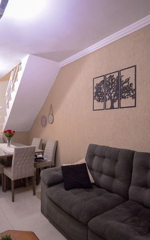 Casa à venda com 180m², 3 quartos e 2 vagas Casa à venda com 180m², 3 quartos e 2 vagasCasa 1 - Sala
