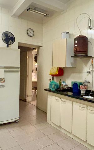 Casa à venda com 575m², 6 quartos e 7 vagas Casa à venda com 575m², 6 quartos e 7 vagasCozinha