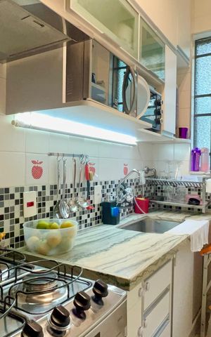 Casa à venda com 575m², 6 quartos e 7 vagas Casa à venda com 575m², 6 quartos e 7 vagasCozinha da Edícula
