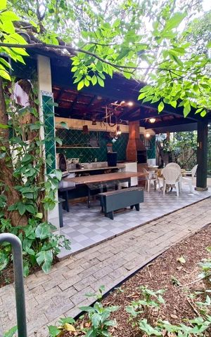 Casa à venda com 575m², 6 quartos e 7 vagas Casa à venda com 575m², 6 quartos e 7 vagasChurrasqueira
