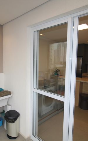 Apartamento à venda com 36m², 1 quarto e sem vagaSala / Cozinha - Varanda