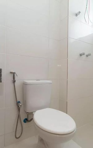 Apartamento à venda com 72m², 3 quartos e 2 vagas Apartamento à venda com 72m², 3 quartos e 2 vagasBANHEIRO2