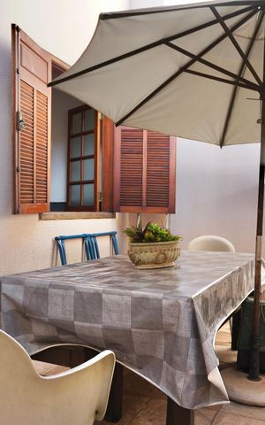 Casa à venda com 128m², 3 quartos e 2 vagas Casa à venda com 128m², 3 quartos e 2 vagasÁrea Externa