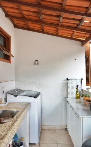 Casa à venda com 128m², 3 quartos e 2 vagas Casa à venda com 128m², 3 quartos e 2 vagasÁrea de Serviço