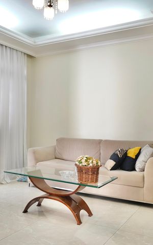 Casa à venda com 128m², 3 quartos e 2 vagas Casa à venda com 128m², 3 quartos e 2 vagasSala