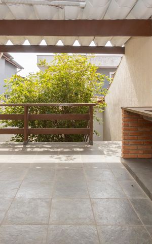 Casa à venda com 154m², 3 quartos e 2 vagasÁrea Comum - Churrasqueira