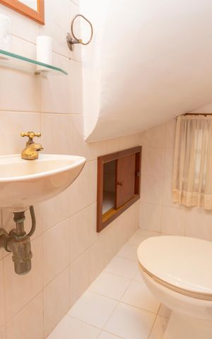 Casa à venda com 154m², 3 quartos e 2 vagasLavabo