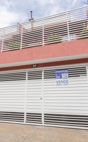 Casa à venda com 154m², 3 quartos e 2 vagasFachada