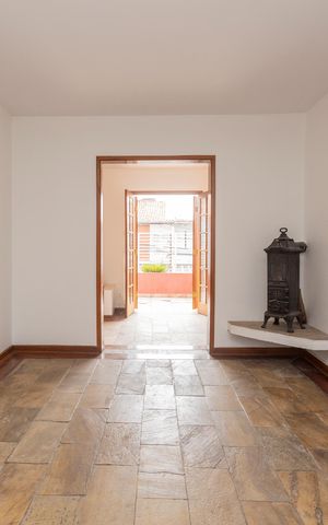 Casa à venda com 154m², 3 quartos e 2 vagasSala