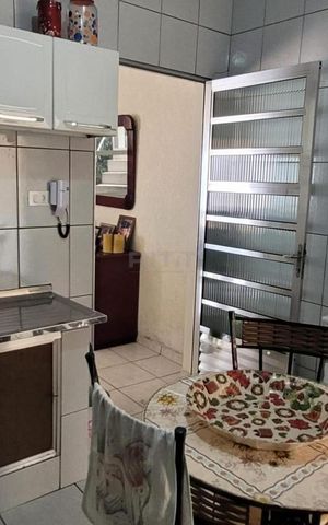 Casa à venda com 130m², 2 quartos e 1 vaga