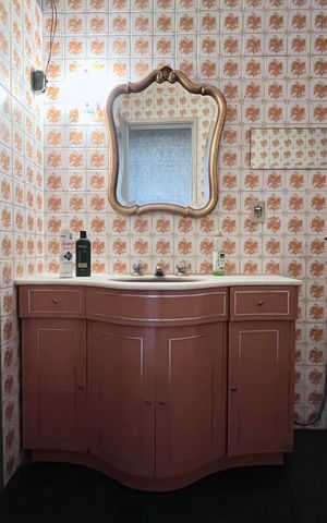 Apartamento à venda com 238m², 3 quartos e 1 vaga Apartamento à venda com 238m², 3 quartos e 1 vagaBanheiro 1