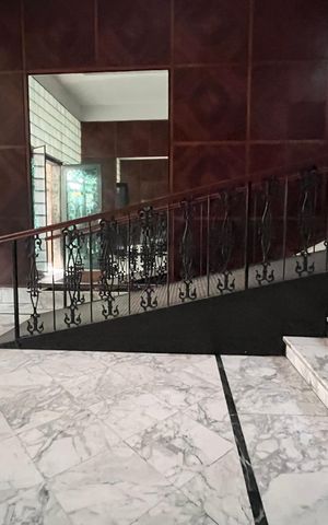 Apartamento à venda com 238m², 3 quartos e 1 vaga Apartamento à venda com 238m², 3 quartos e 1 vagaPortaria