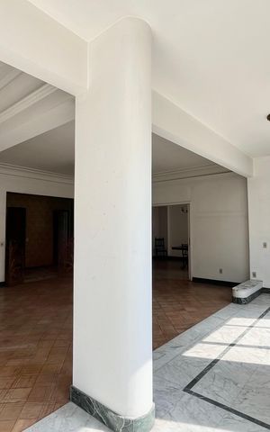 Apartamento à venda com 238m², 3 quartos e 1 vaga Apartamento à venda com 238m², 3 quartos e 1 vagaSala